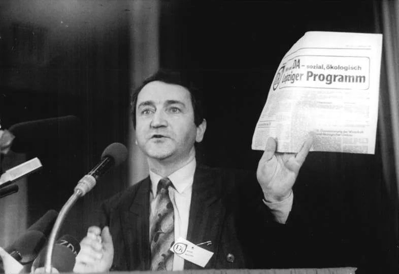 Portrait of Wolfgang Schnur (1944–2016) – memorial page