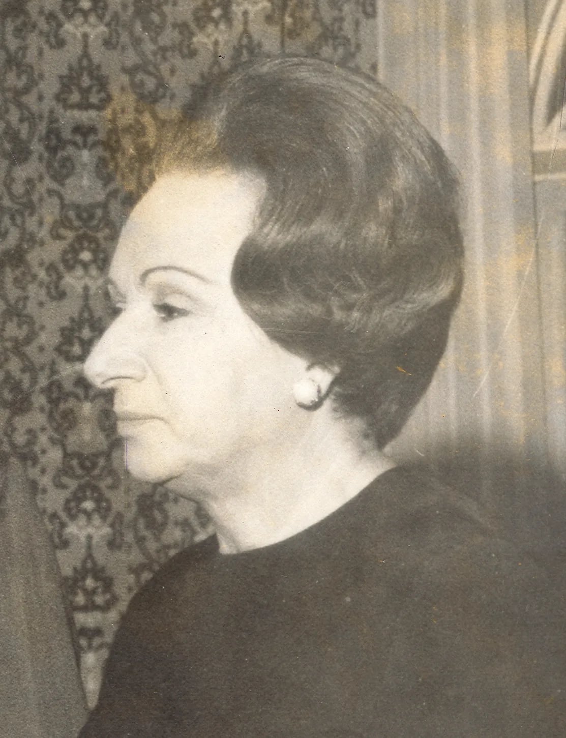 Portrait of Dina Lisboa (1912–1987) – memorial page