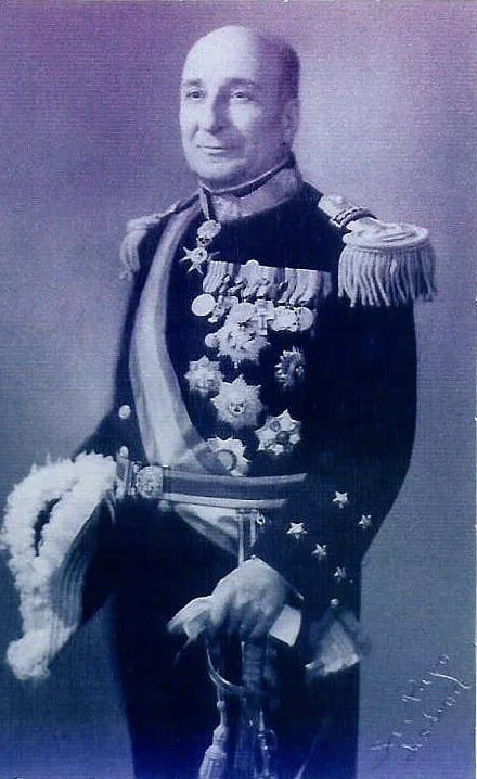 Portrait of Fernando de Quintanilha e Mendonça Dias (1898–1992) – memorial page