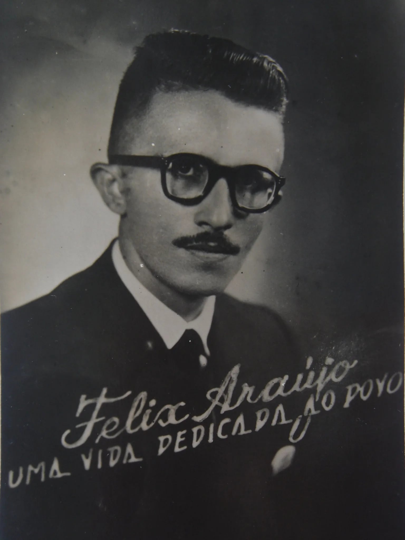 Portrait of Félix Araújo (1922–1953) – memorial page