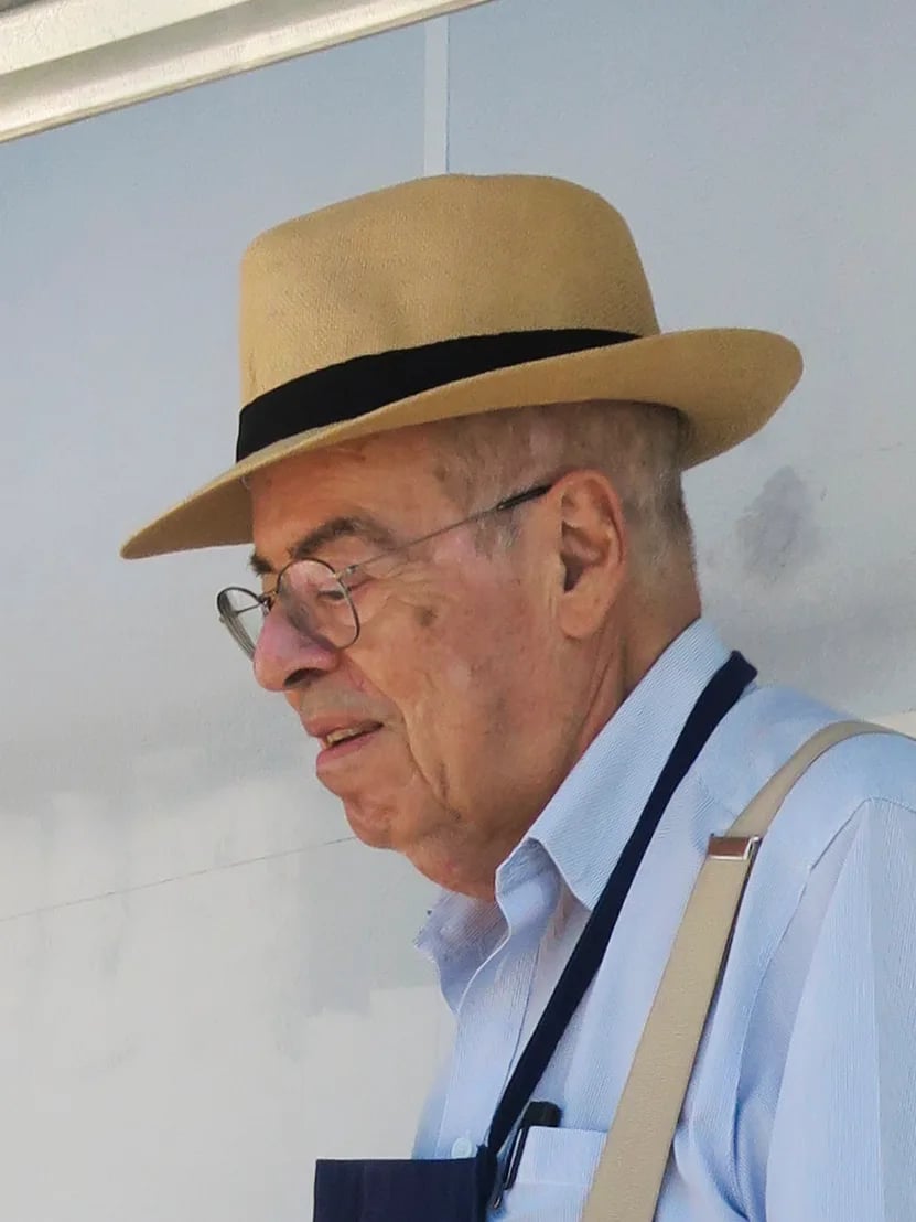 Portrait of Guilherme Parente (1940–2025) – memorial page