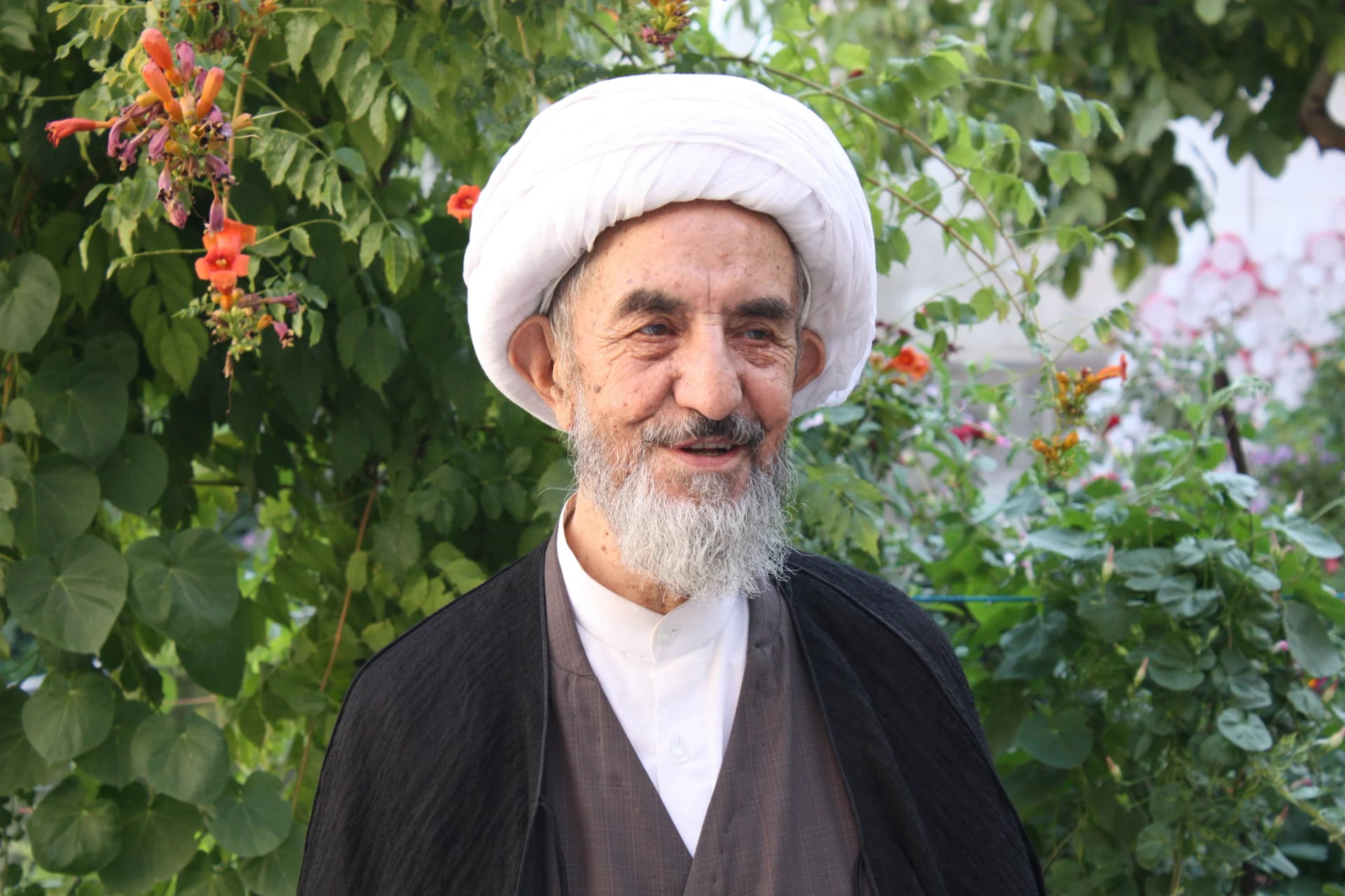 Porträt von Mohsen Koochebaghi Tabrizi (1924–2011) – Gedenkseite