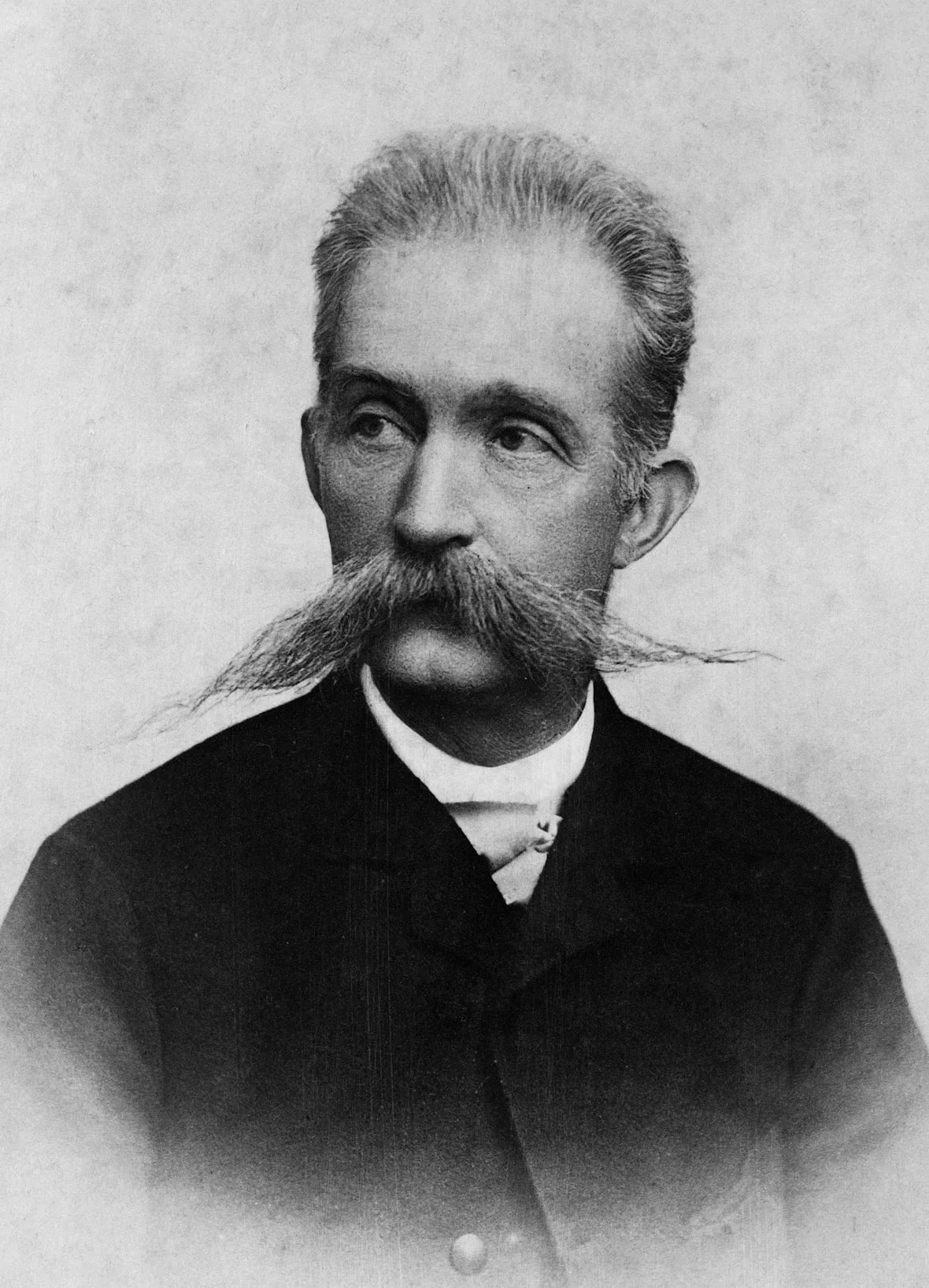 Portrait of Georg von der Decken (1836–1898) – memorial page