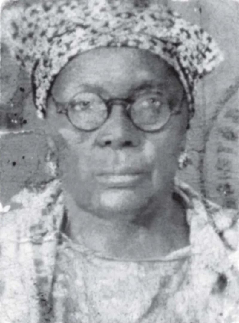 Porträt von Iyá Davina (1880–1964) – Gedenkseite