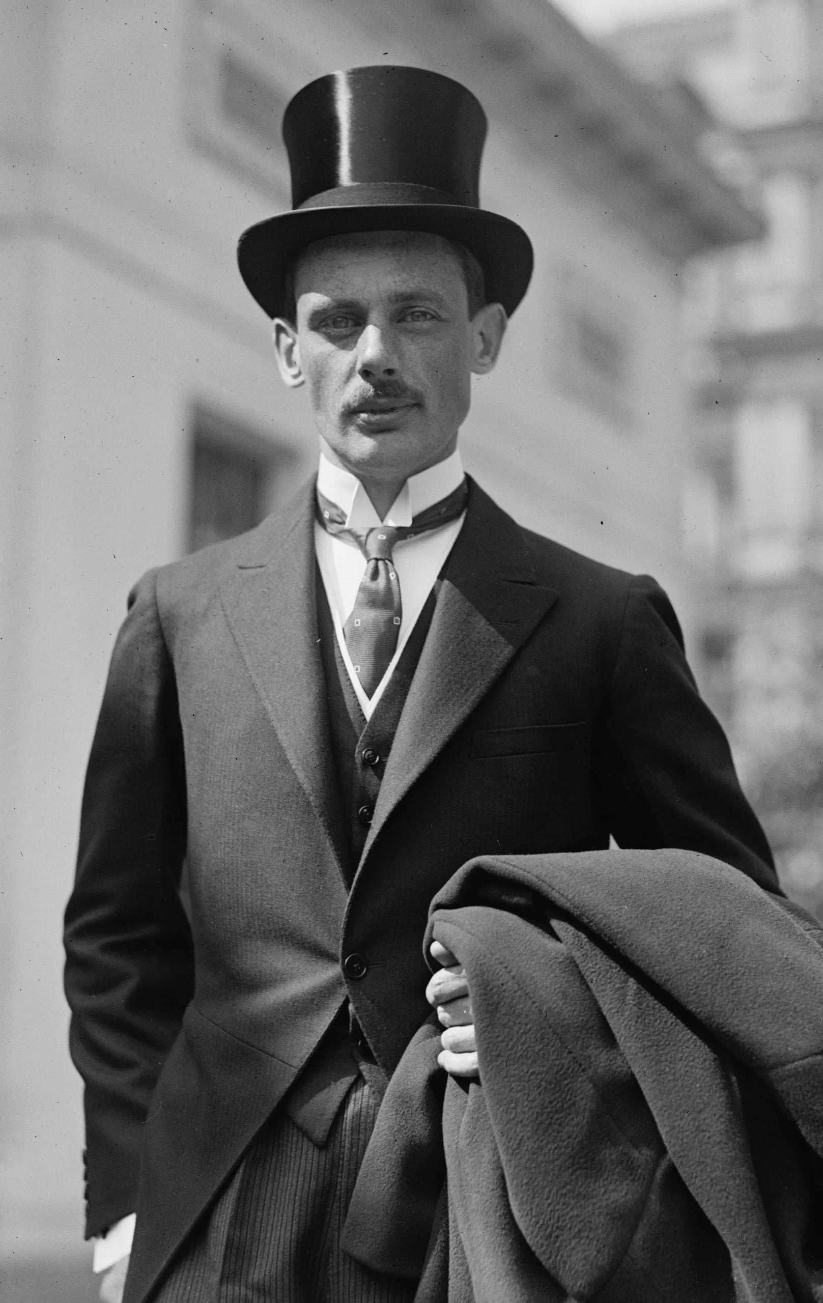 Porträt von Campbell Stuart (1885–1972) – Gedenkseite