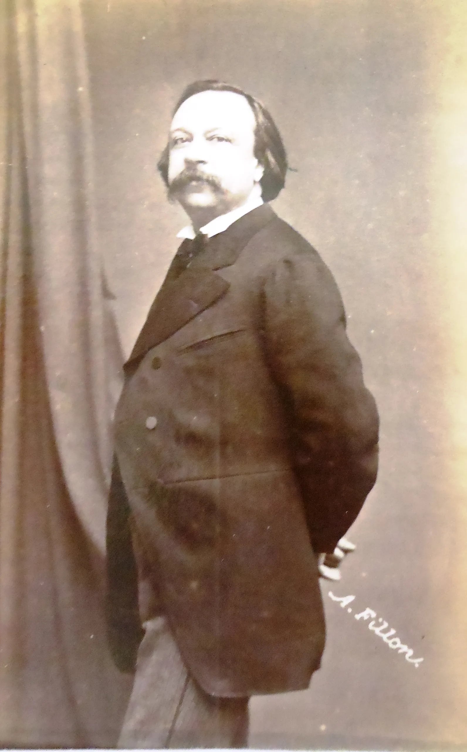 Porträt von Júlio César Machado (1835–1890) – Gedenkseite