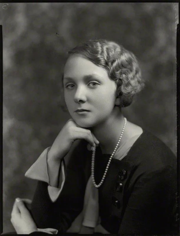 Portrait of Iris Mountbatten (1920–1982) – memorial page