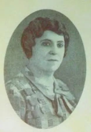 Portrait of Mariana Coelho (1857–1954) – memorial page
