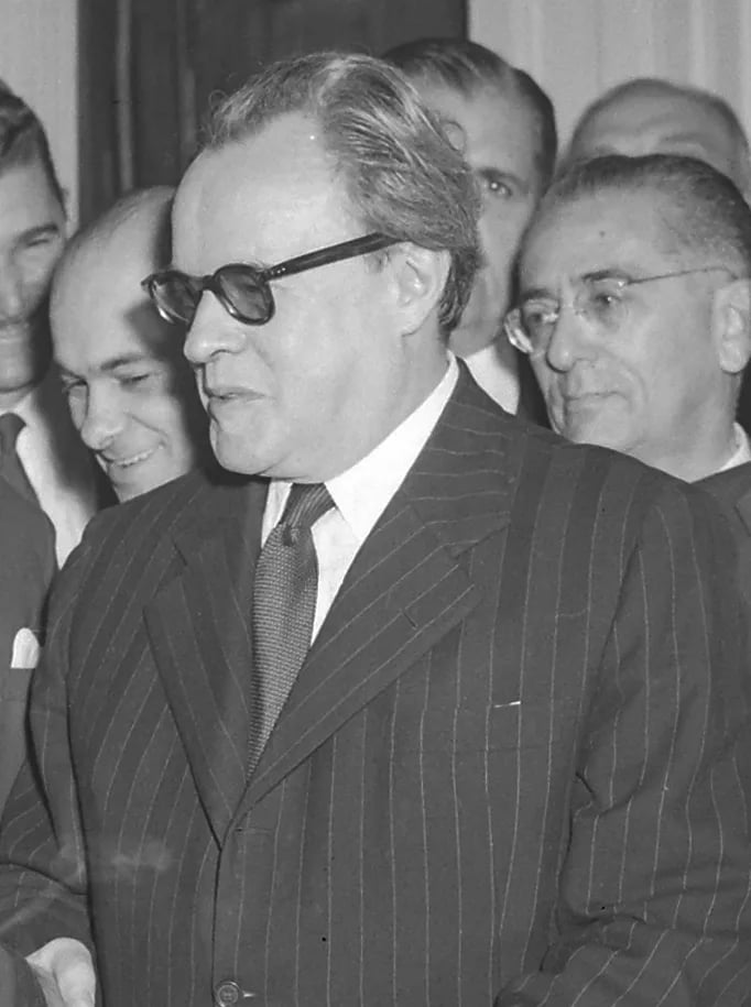 Porträt von Mário Pinotti (1894–1972) – Gedenkseite