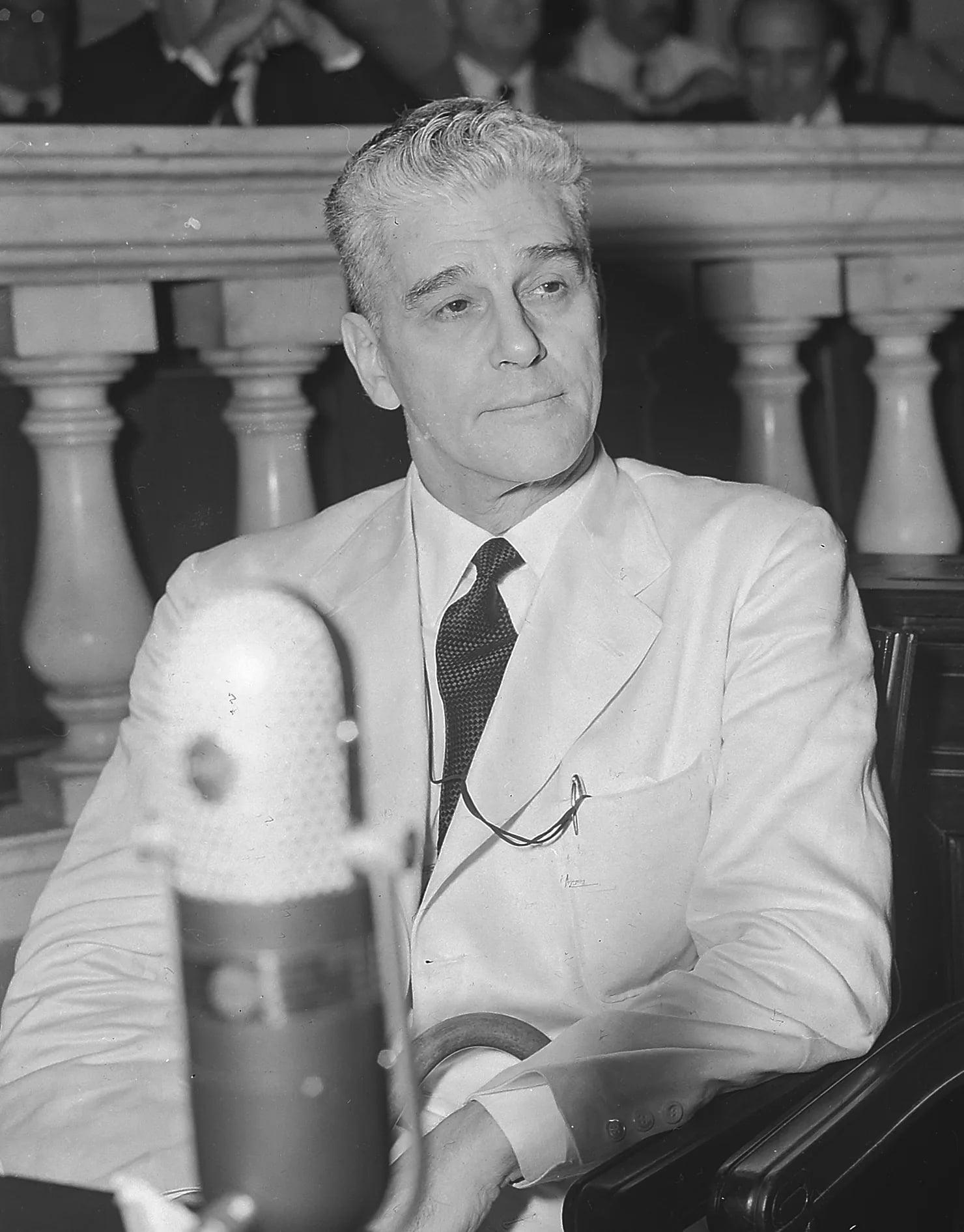 Porträt von Napoleão de Alencastro Guimarães (1899–1964) – Gedenkseite