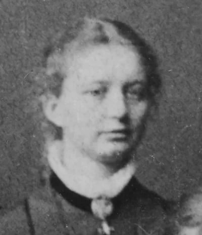 Portrait of Fanny Ingvoldstad (1857–1935) – memorial page