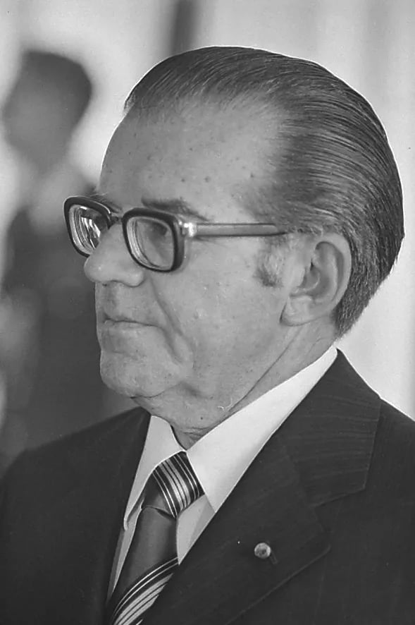 Porträt von Paulo de Almeida Machado (1916–1991) – Gedenkseite