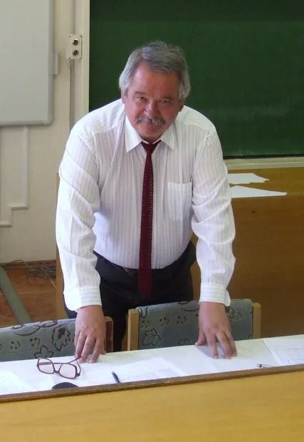 Porträt von Imre Hidvári (1945–2019) – Gedenkseite