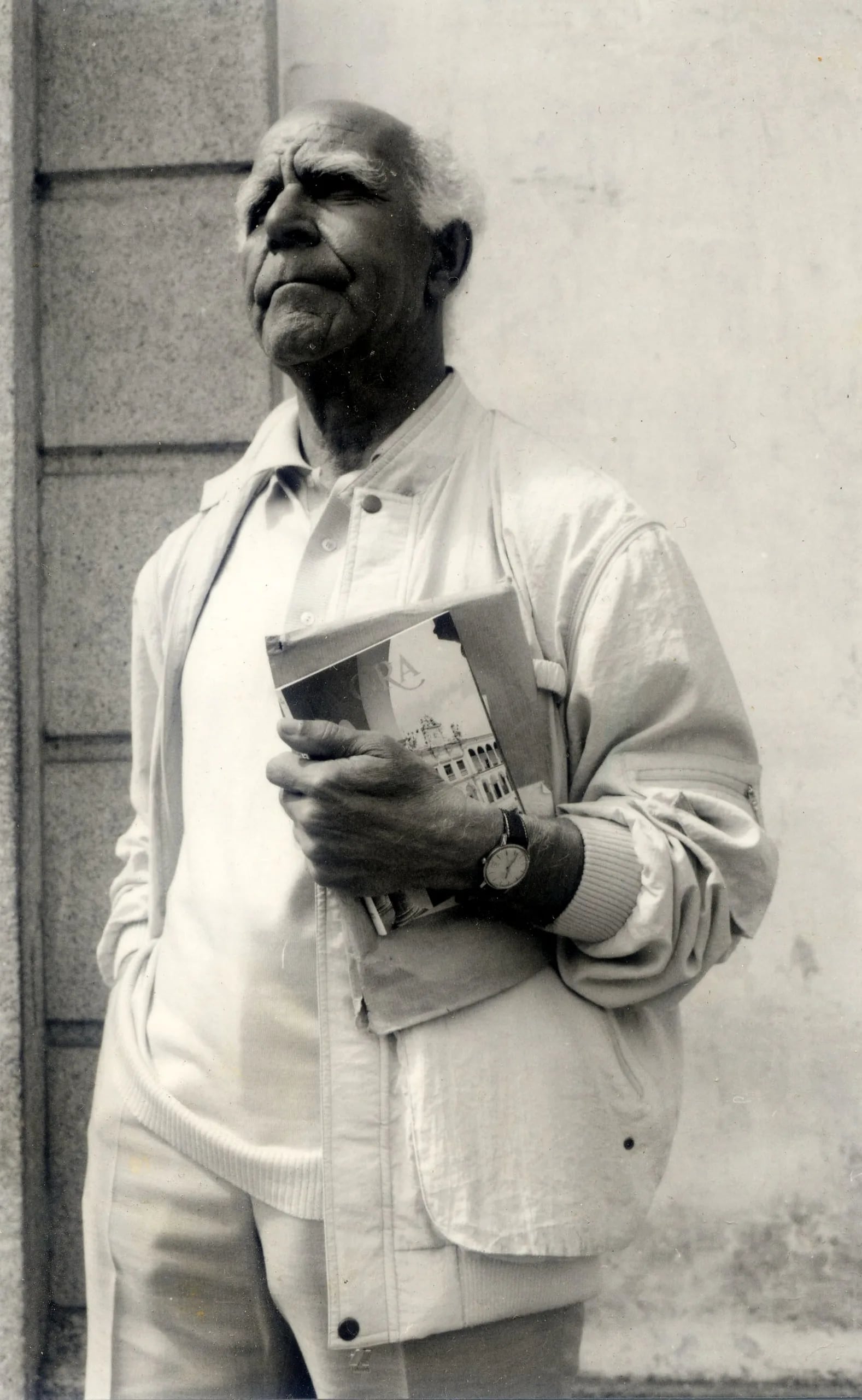 Portrait of Túlio Espanca (1913–1993) – memorial page
