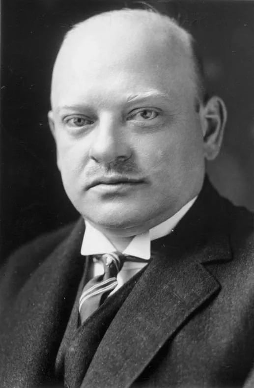 Porträt von Gustav Stresemann (1878–1929) – Gedenkseite