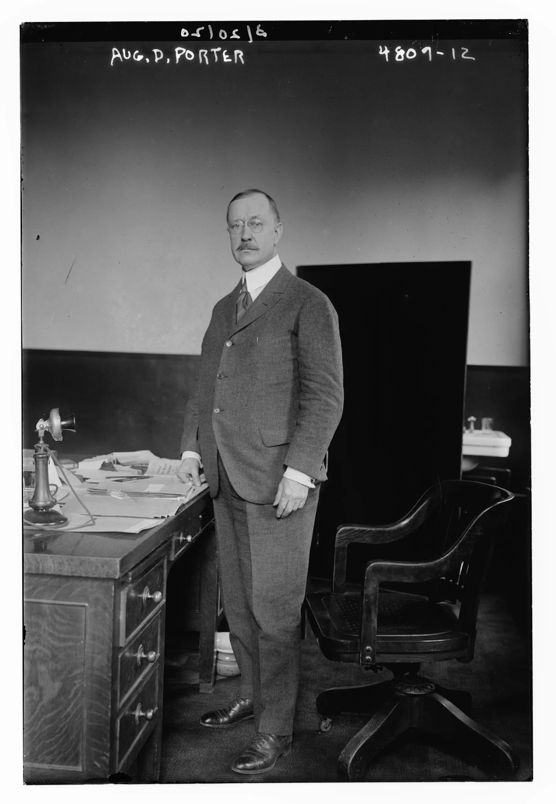 Porträt von Augustus Drum Porter (1865–1926) – Gedenkseite