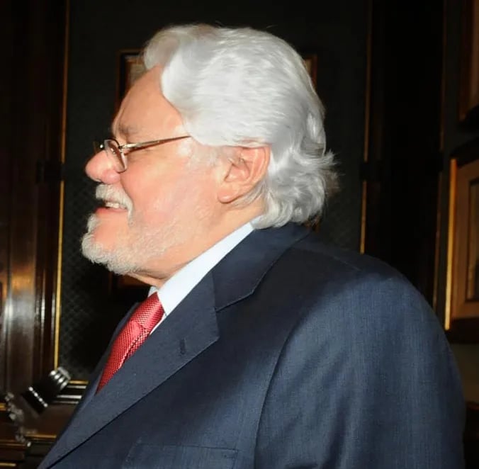 Portrait of Carlos Gaviria Díaz (1937–2015) – memorial page