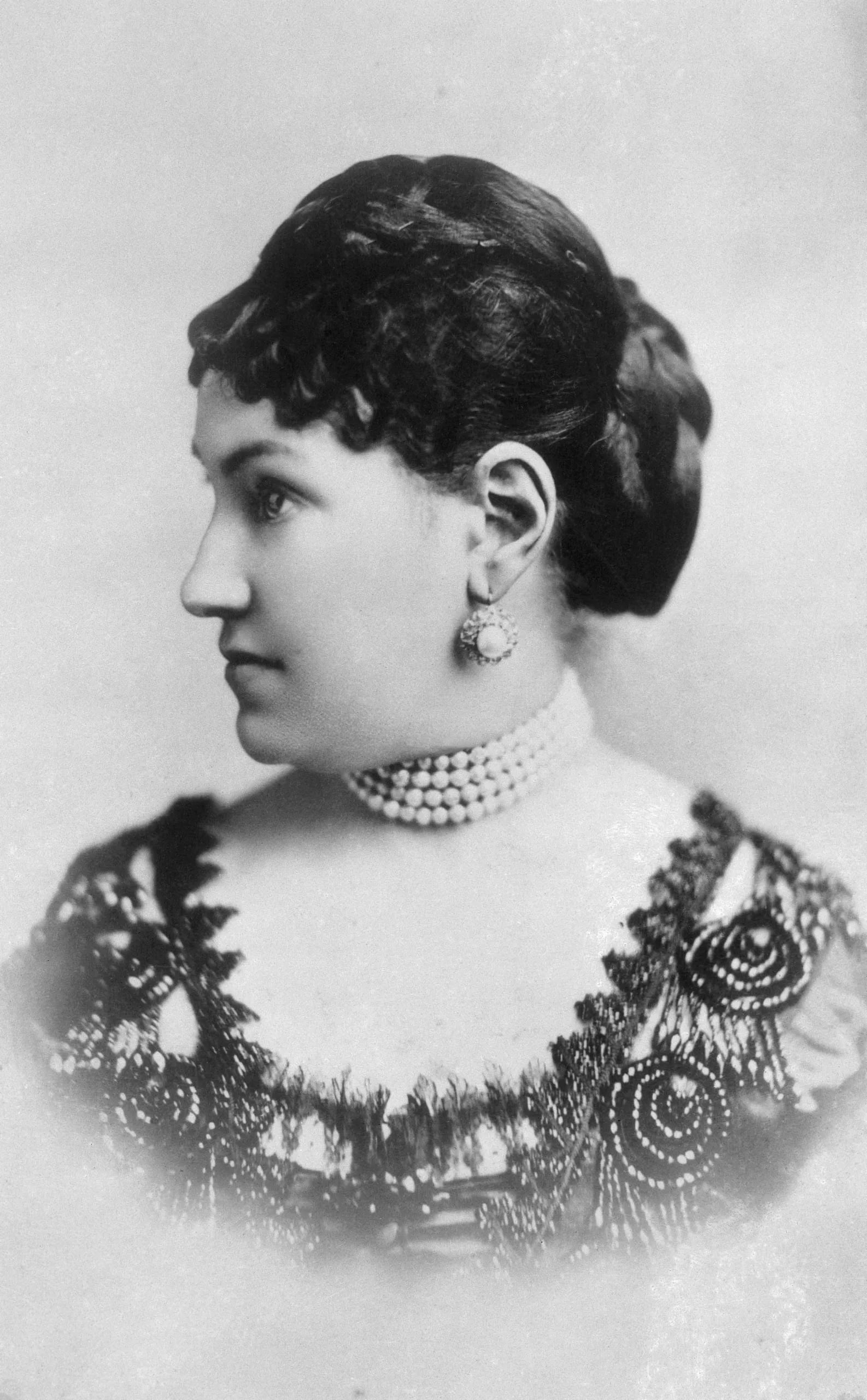 Portrait of Caroline Schermerhorn Astor (1830–1908) – memorial page