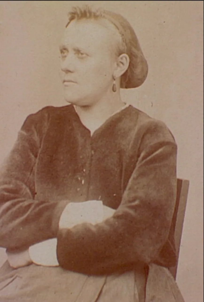 Portrait of Eulalie Papavoine (1846–1875) – memorial page