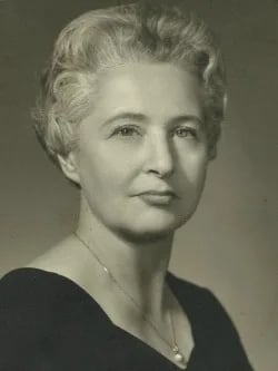 Portrait of Ana Rodríguez de Lobos (1907–1997) – memorial page