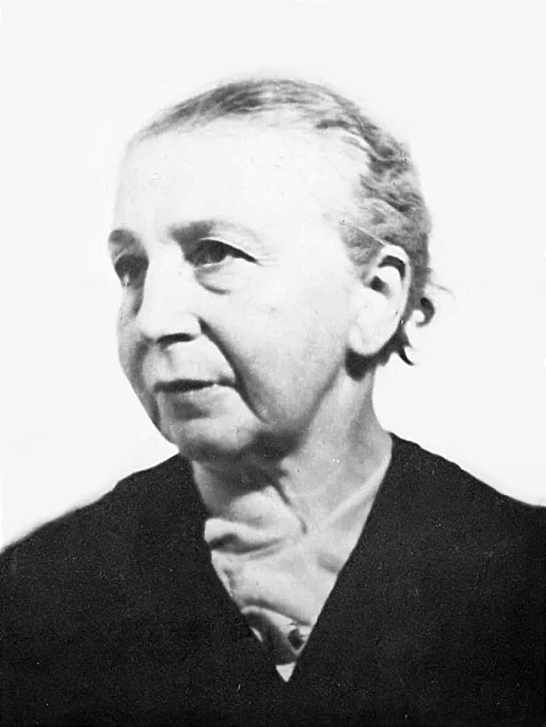 Portrait of Jette Holzer (1874–1943) – memorial page