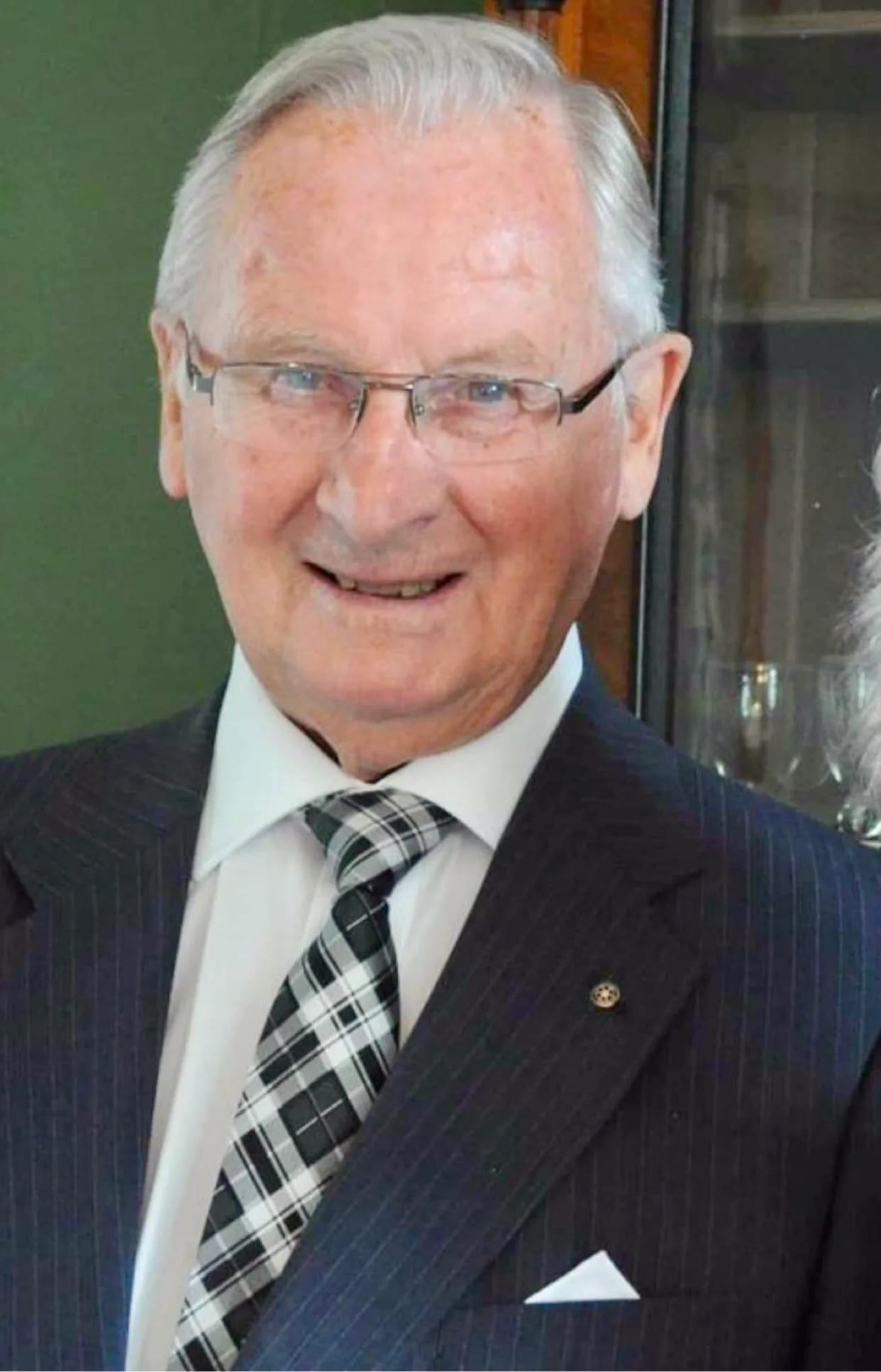 Portrait of Ole Friele (1934–2021) – memorial page