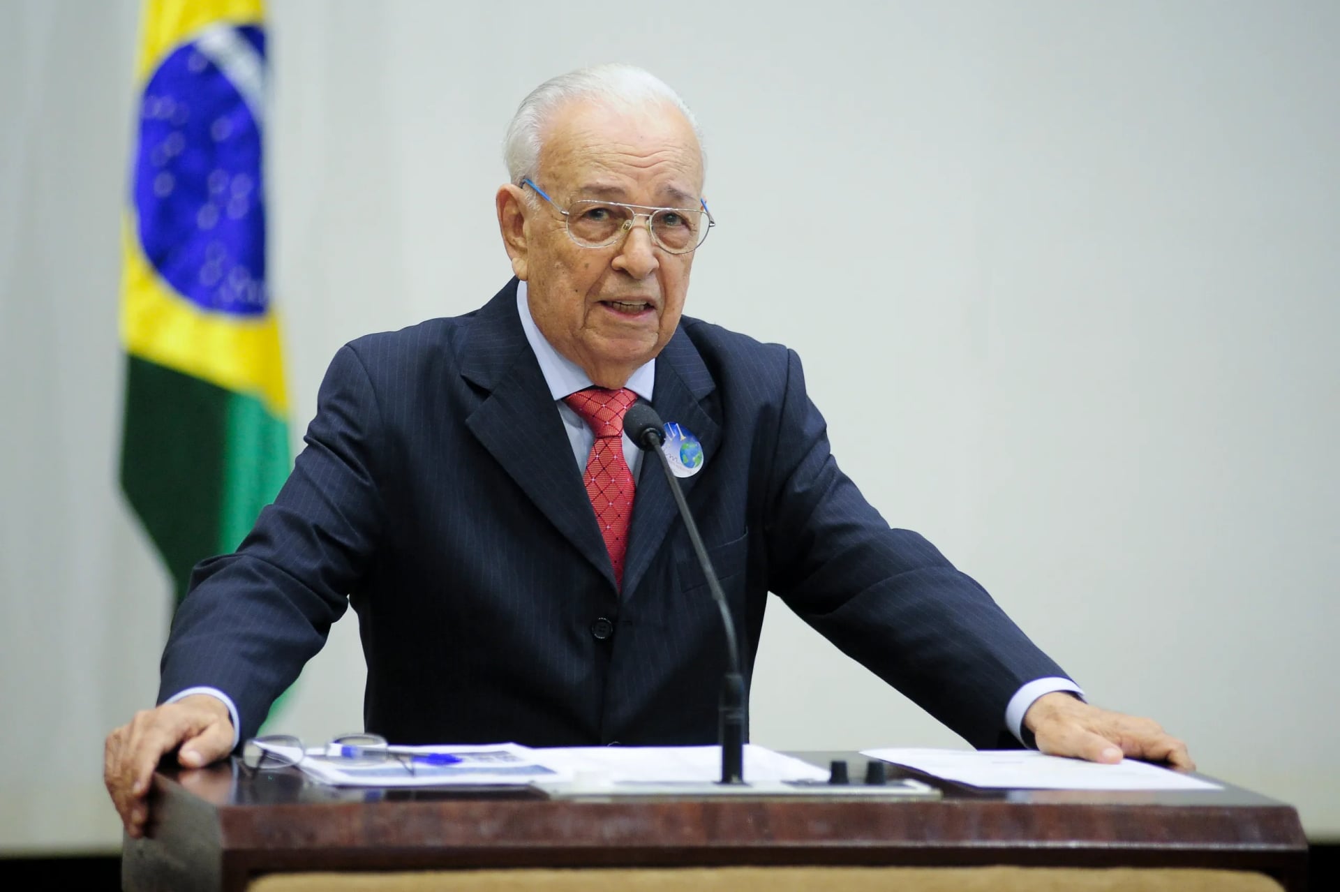 Porträt von Gedelti Victalino Teixeira Gueiros (1931–2025) – Gedenkseite