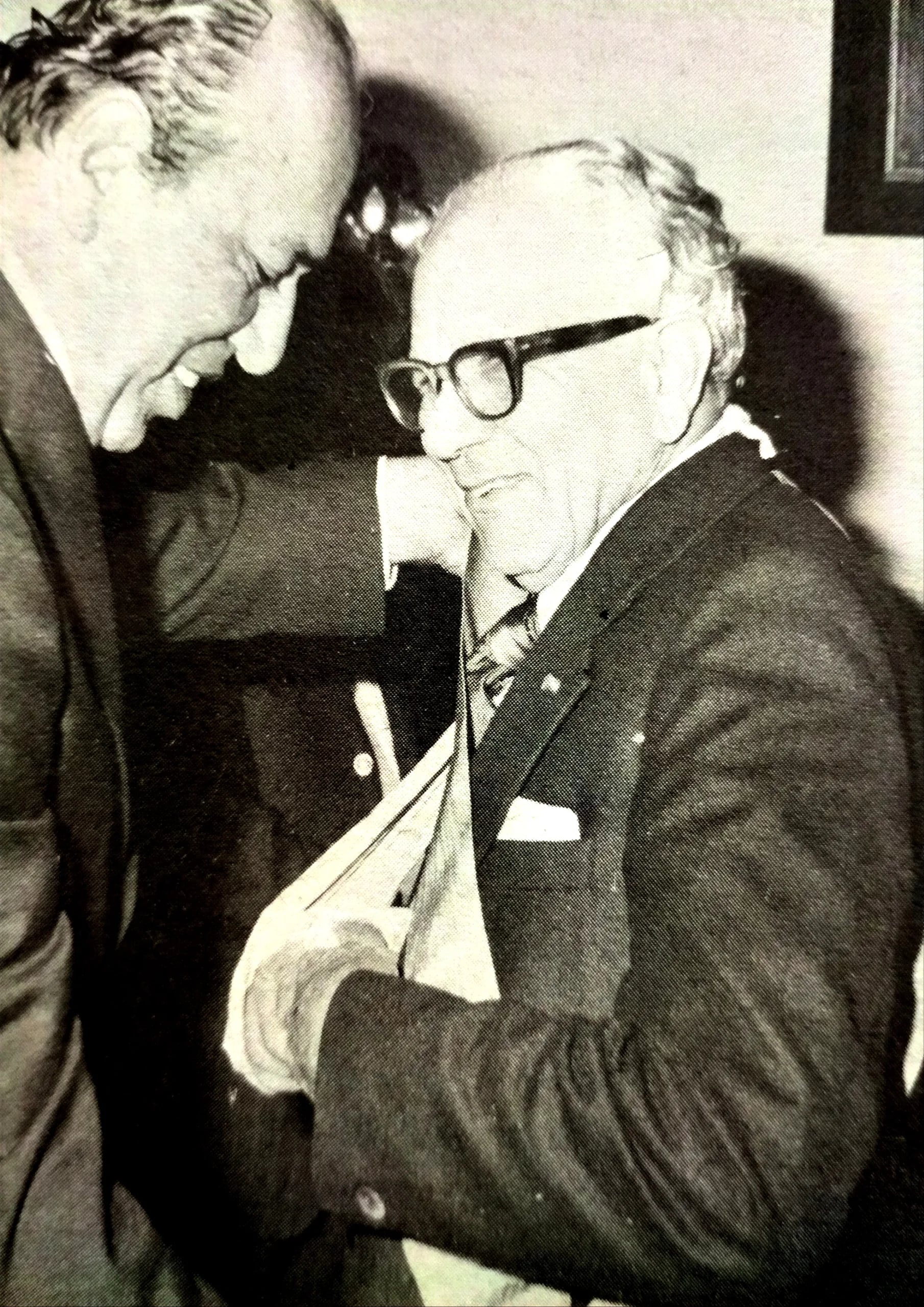 Porträt von David R. Iriarte (1903–1994) – Gedenkseite