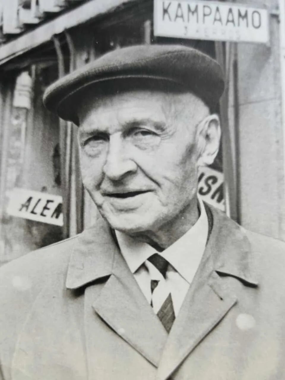 Porträt von Aysa Hakimjan (1896–1972) – Gedenkseite