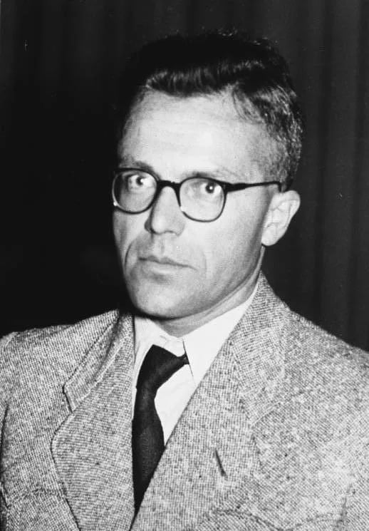 Portrait of Willi Geiger (1909–1994) – memorial page
