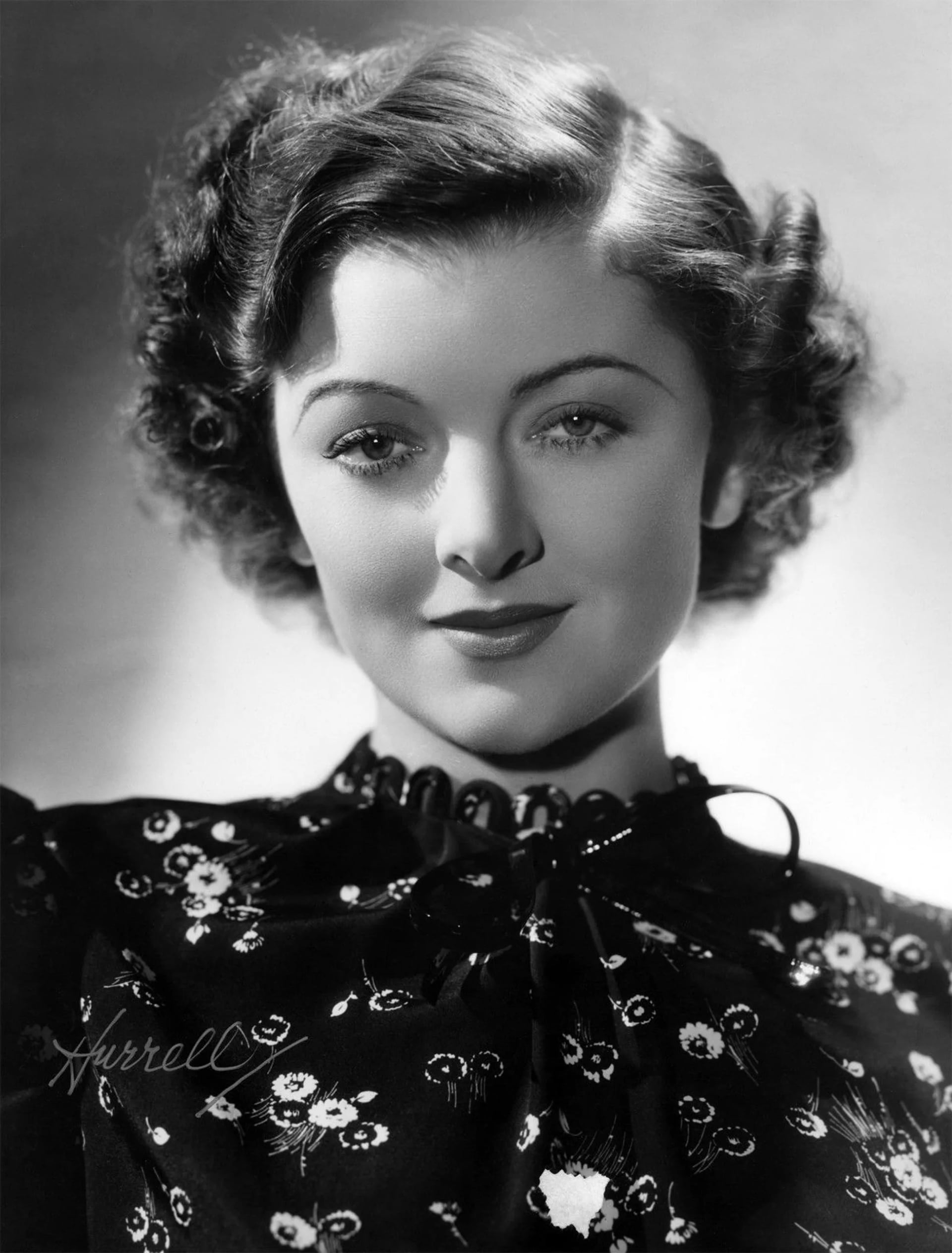 Portrait of Myrna Loy (1905–1993) – memorial page