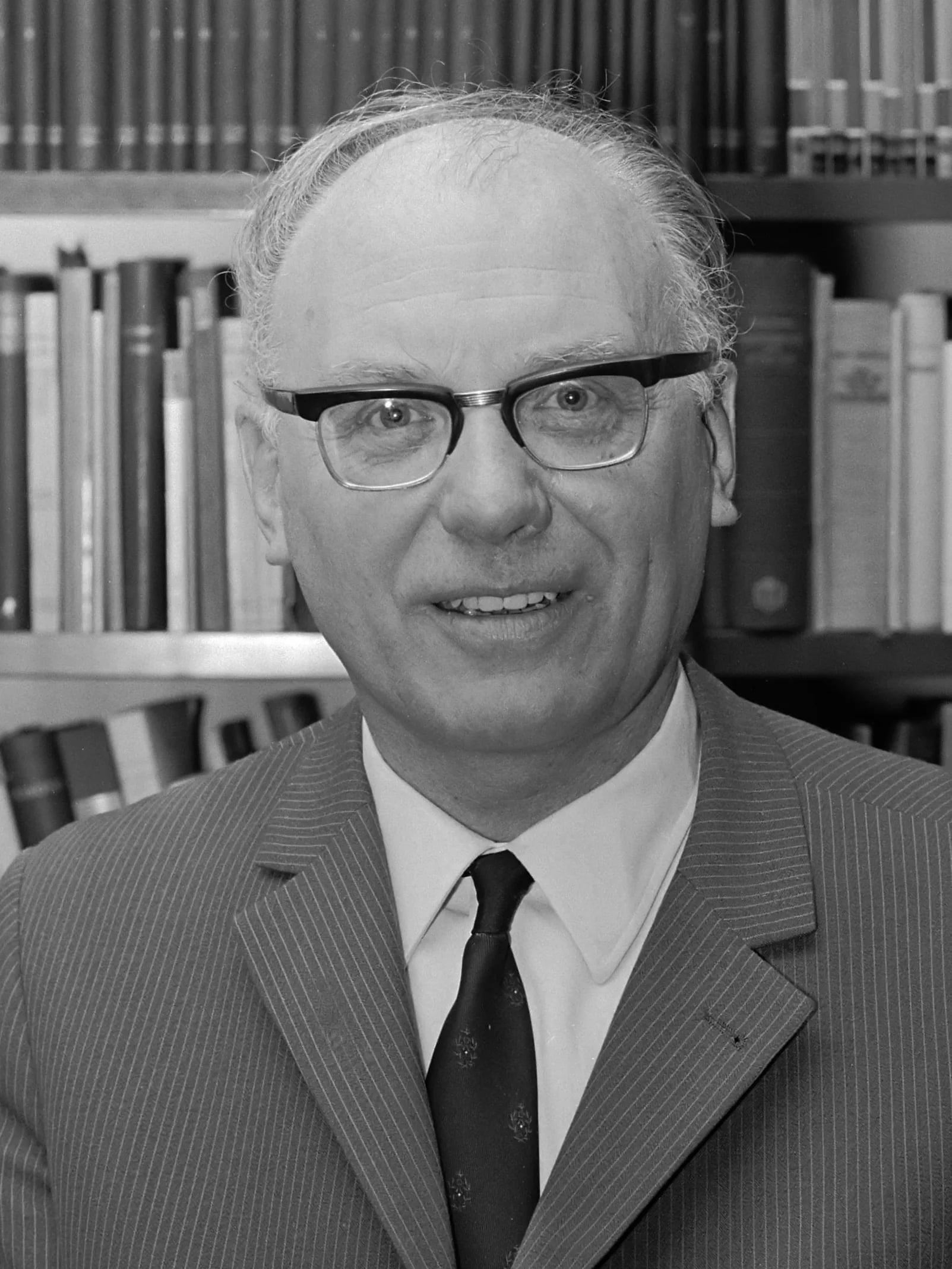 Portrait of Andree Troost (1916–2008) – memorial page