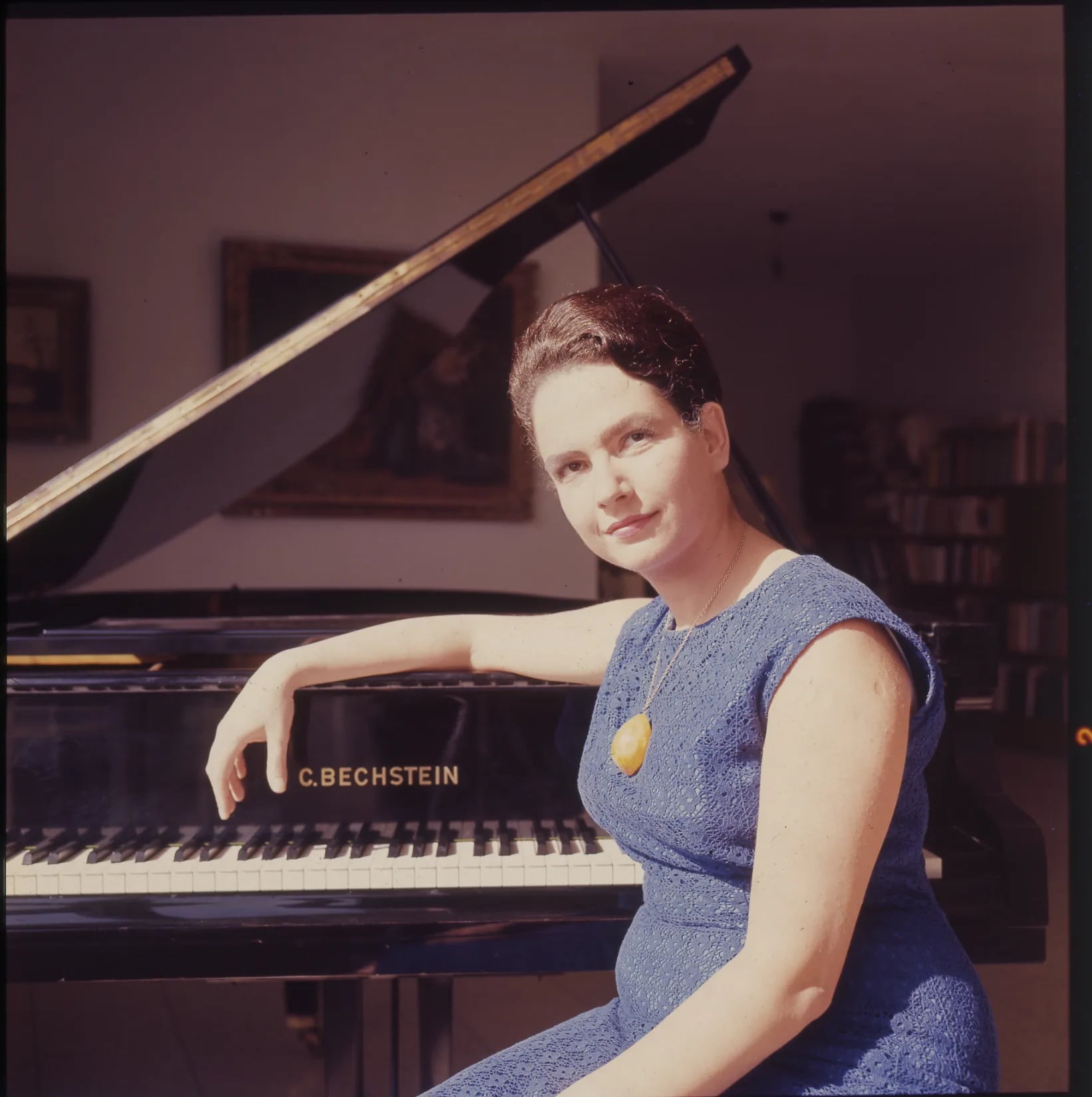 Portrait of Varda Nishry (1935–1995) – memorial page