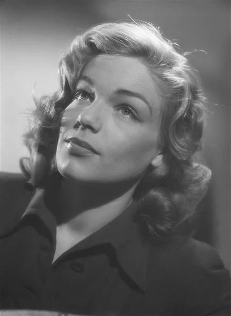 Portrait of Simone Signoret (1921–1985) – memorial page