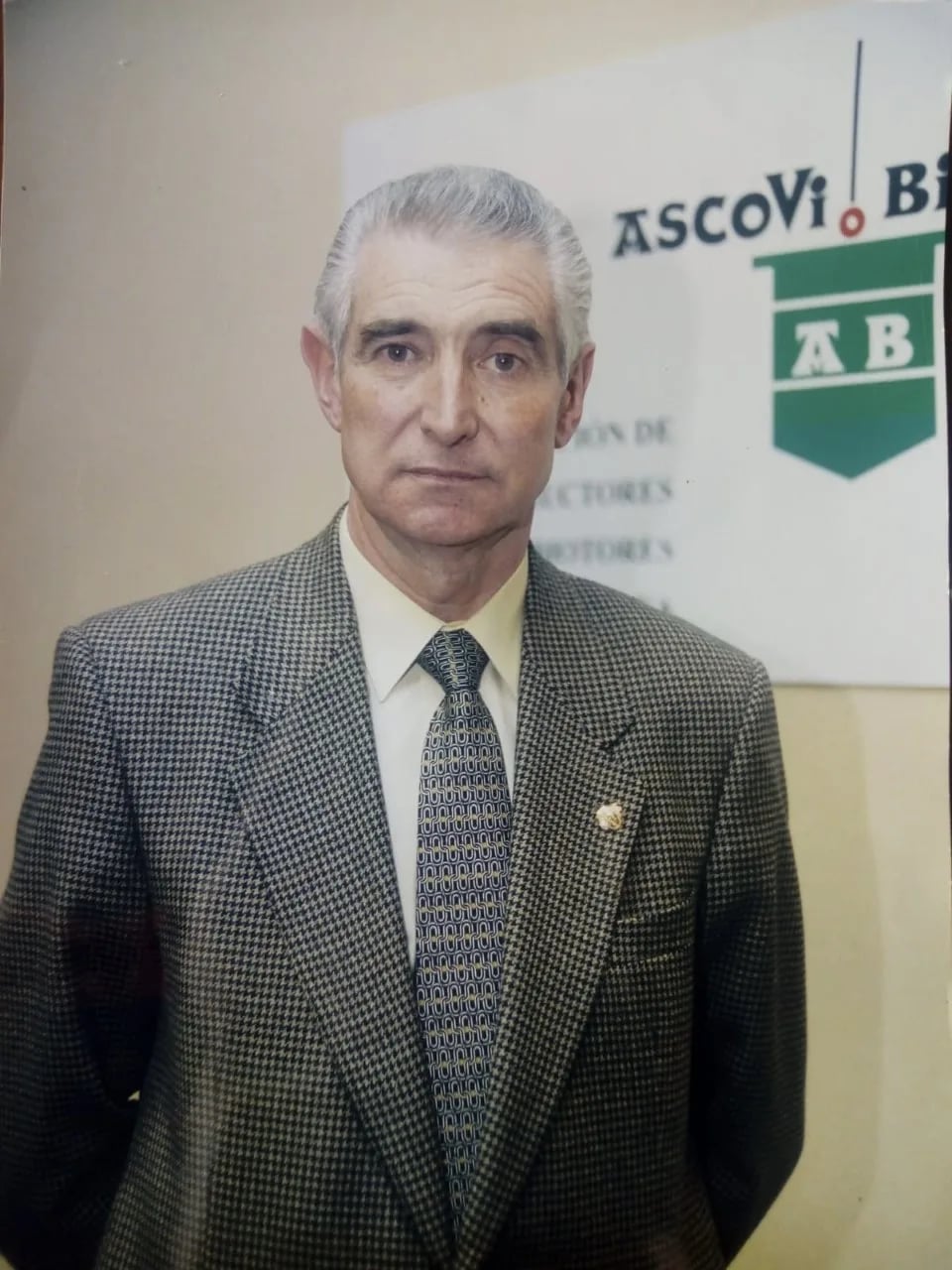 Portrait of Iñaki Barrenetxea Espiga (1942–2020) – memorial page