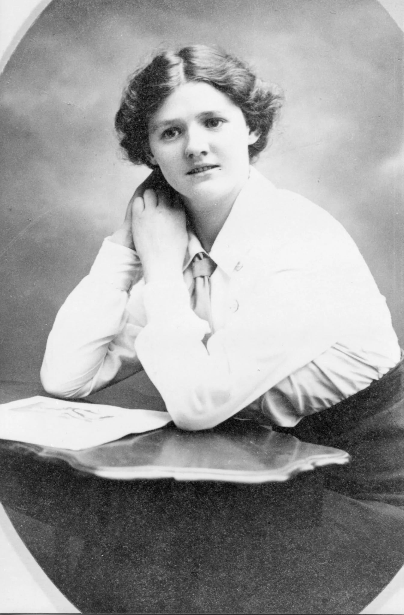 Portrait of Maud Bruce (1894–1995) – memorial page