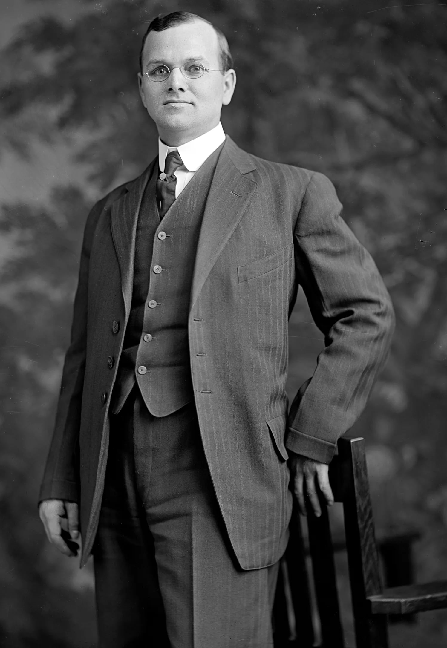 Portrait of Charles A. Crow (1873–1938) – memorial page