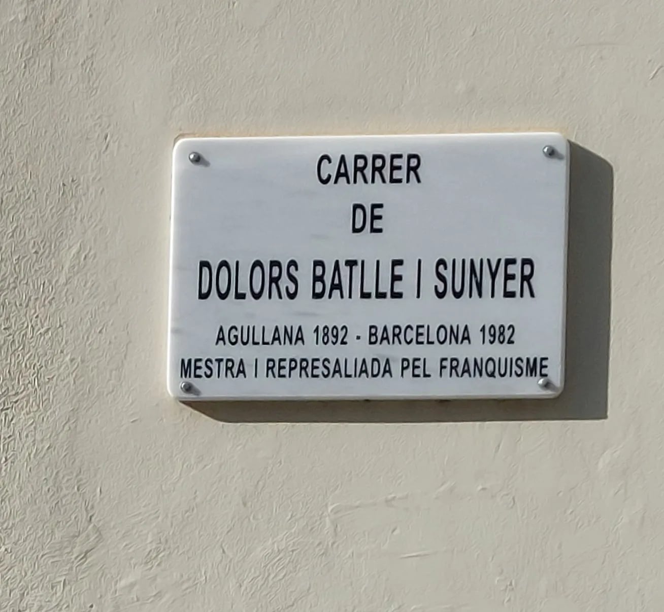 Porträt von Dolors Batlle i Sunyer (1892–1982) – Gedenkseite