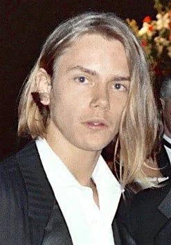 Portrait of River Phoenix (1970–1993) – memorial page
