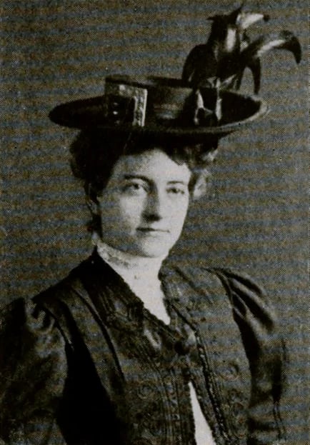 Portrait of Elizabeth Miller (1878–1961) – memorial page