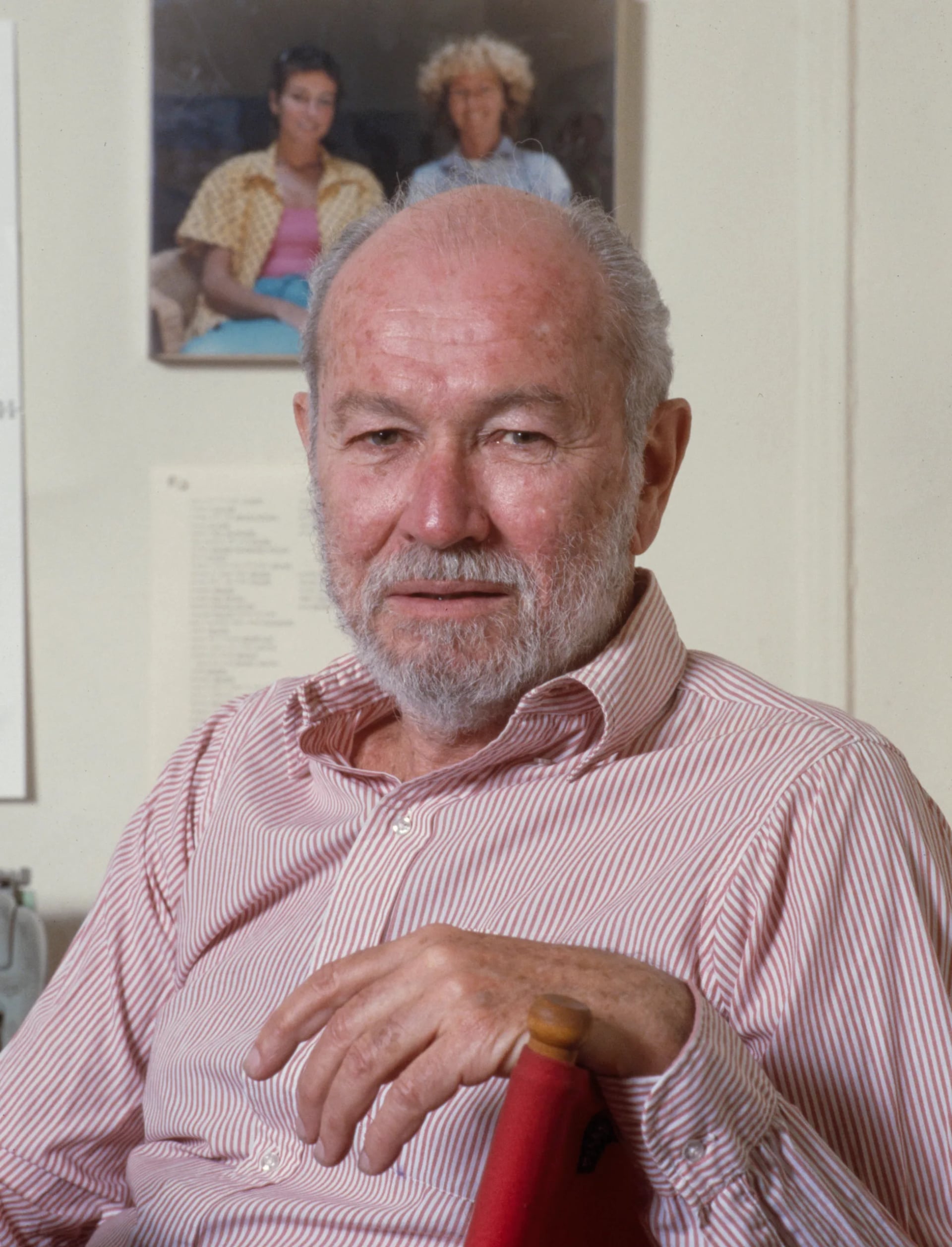 Portrait of Charles Simmons (1924–2017) – memorial page