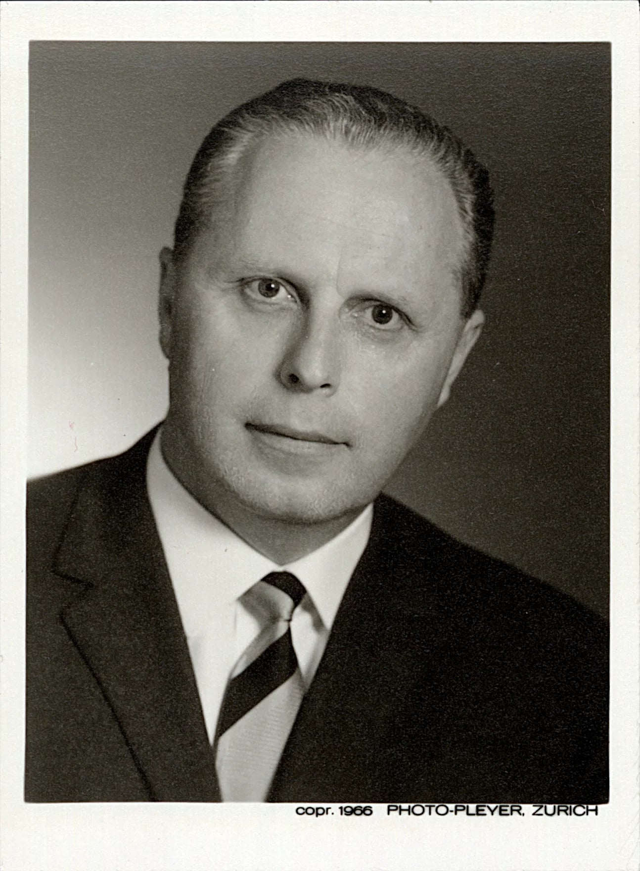 Portrait of Ernst Jaggi (1917–2004) – memorial page