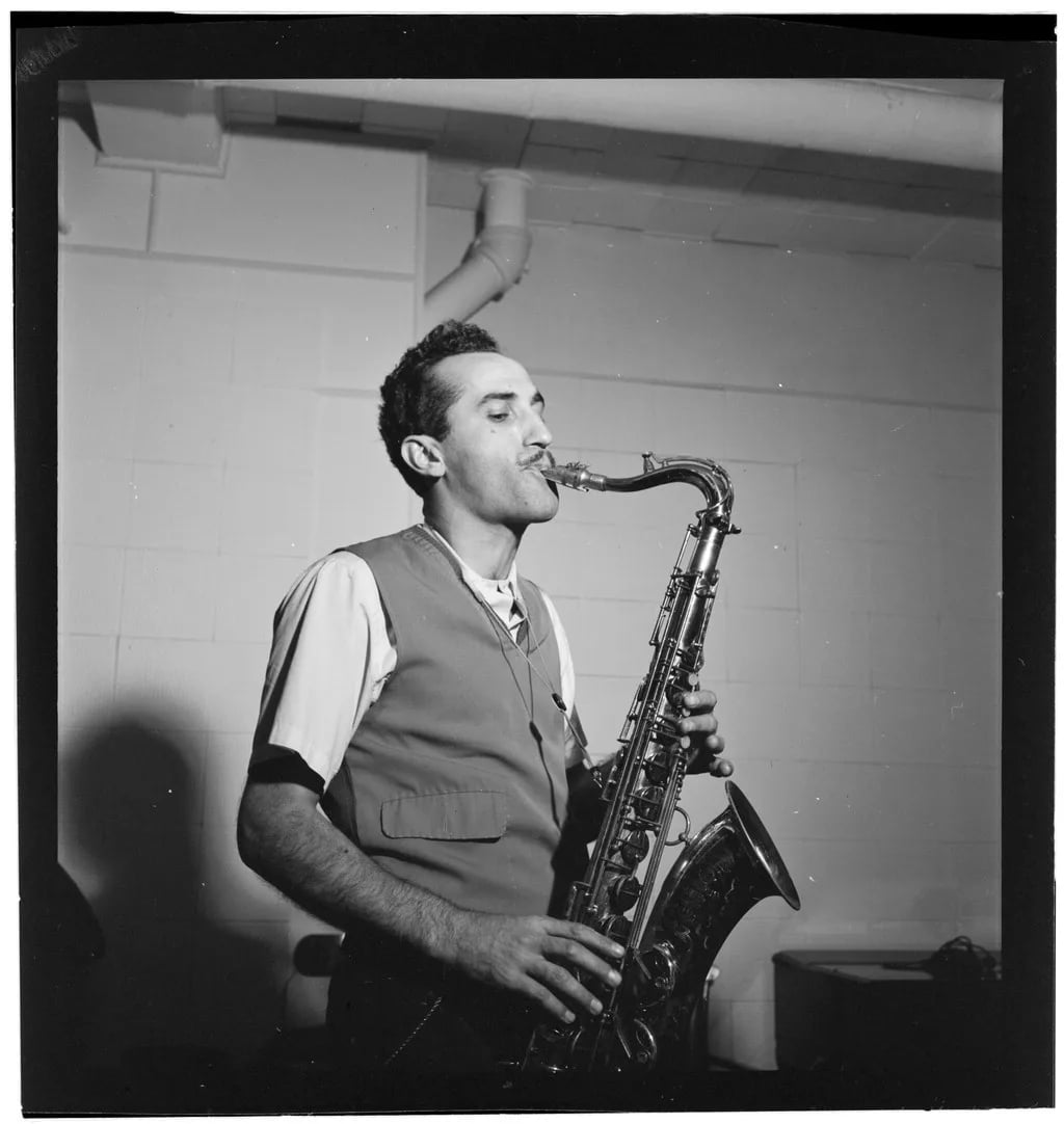 Porträt von Charlie Ventura (1916–1992) – Gedenkseite