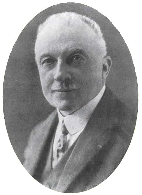 Portrait of Émile Charbonneaux (1863–1947) – memorial page