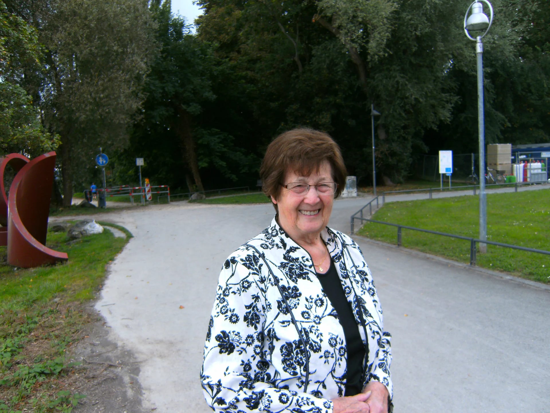 Portrait of Rosemarie Banholzer (1925–2023) – memorial page