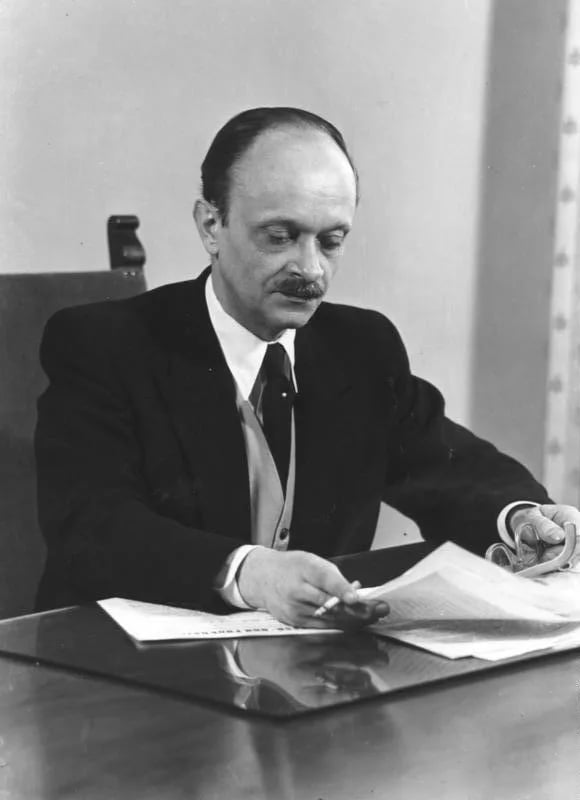 Portrait of Felix von Eckardt (1903–1979) – memorial page