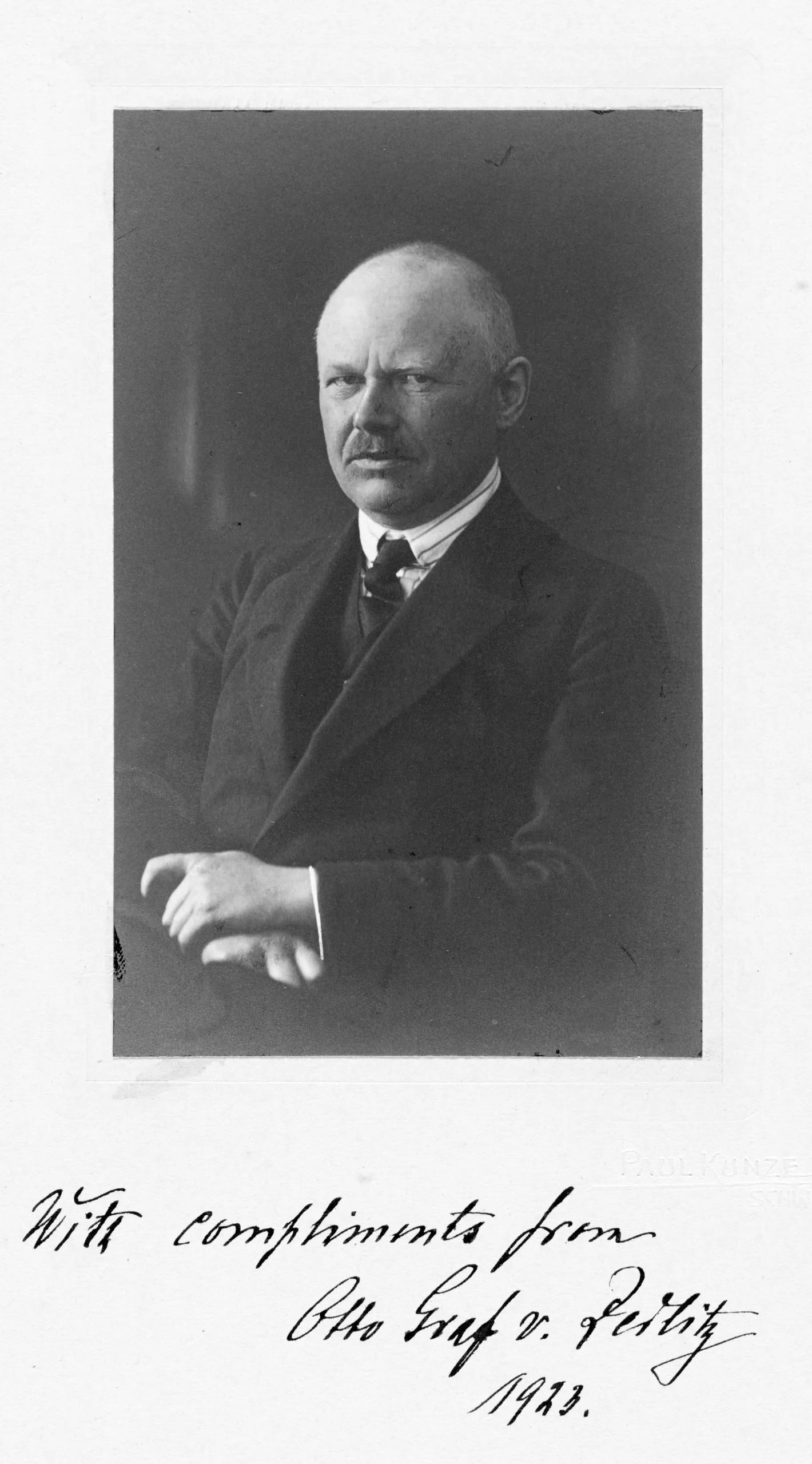 Portrait of Otto Eduard Graf von Zedlitz und Trützschler (1873–1927) – memorial page