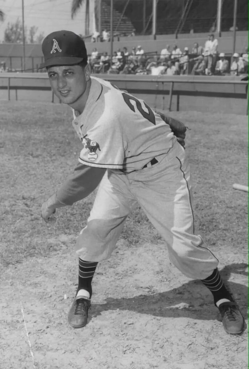 Porträt von Tommy Lasorda (1927–2021) – Gedenkseite