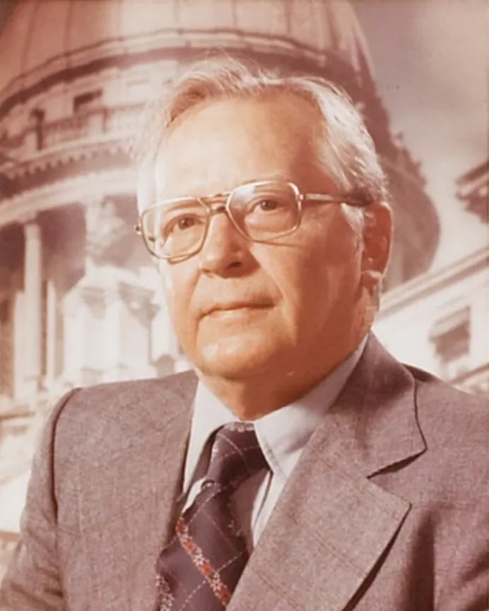 Portrait of William B. Alexander (1921–2006) – memorial page