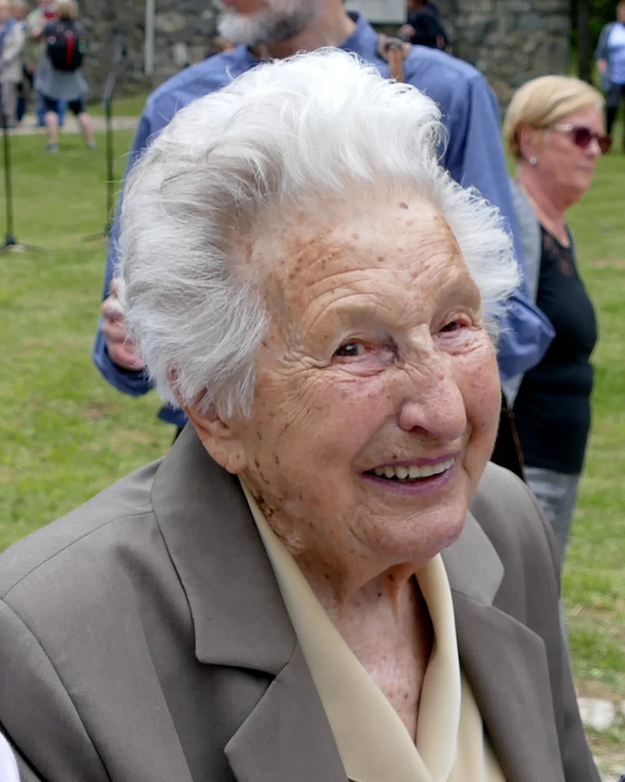 Porträt von Sonja Vrščaj (1925–2021) – Gedenkseite